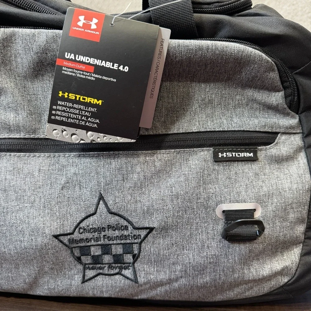 NEW UNDER ARMOUR Men's UA Undeniable 4.0 Duffle Bag Gym Graphite / Black